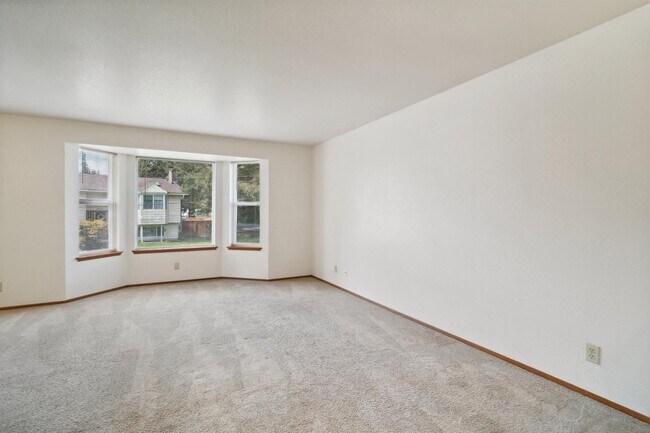 Building Photo - 13411 Meadow Rd