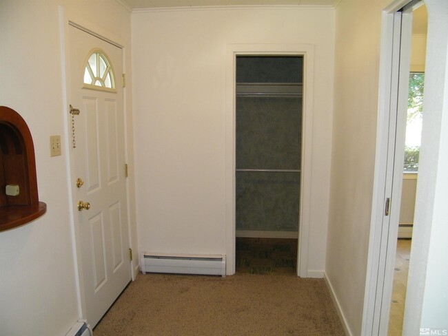 Building Photo - 494 Mottsville Ln