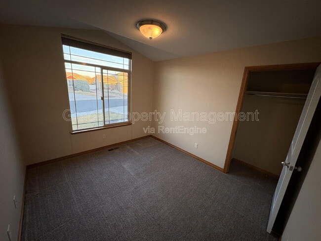 Building Photo - 332 Telluride Dr