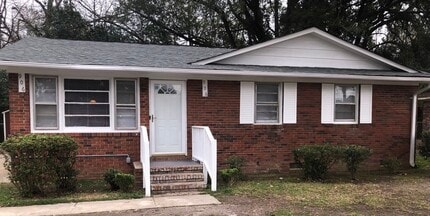 Building Photo - 906 Sanborn St