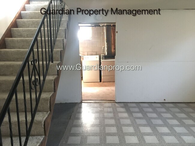 Building Photo - 2600-2604 France Ave N