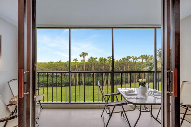 Building Photo - 5059 N Hwy A1A