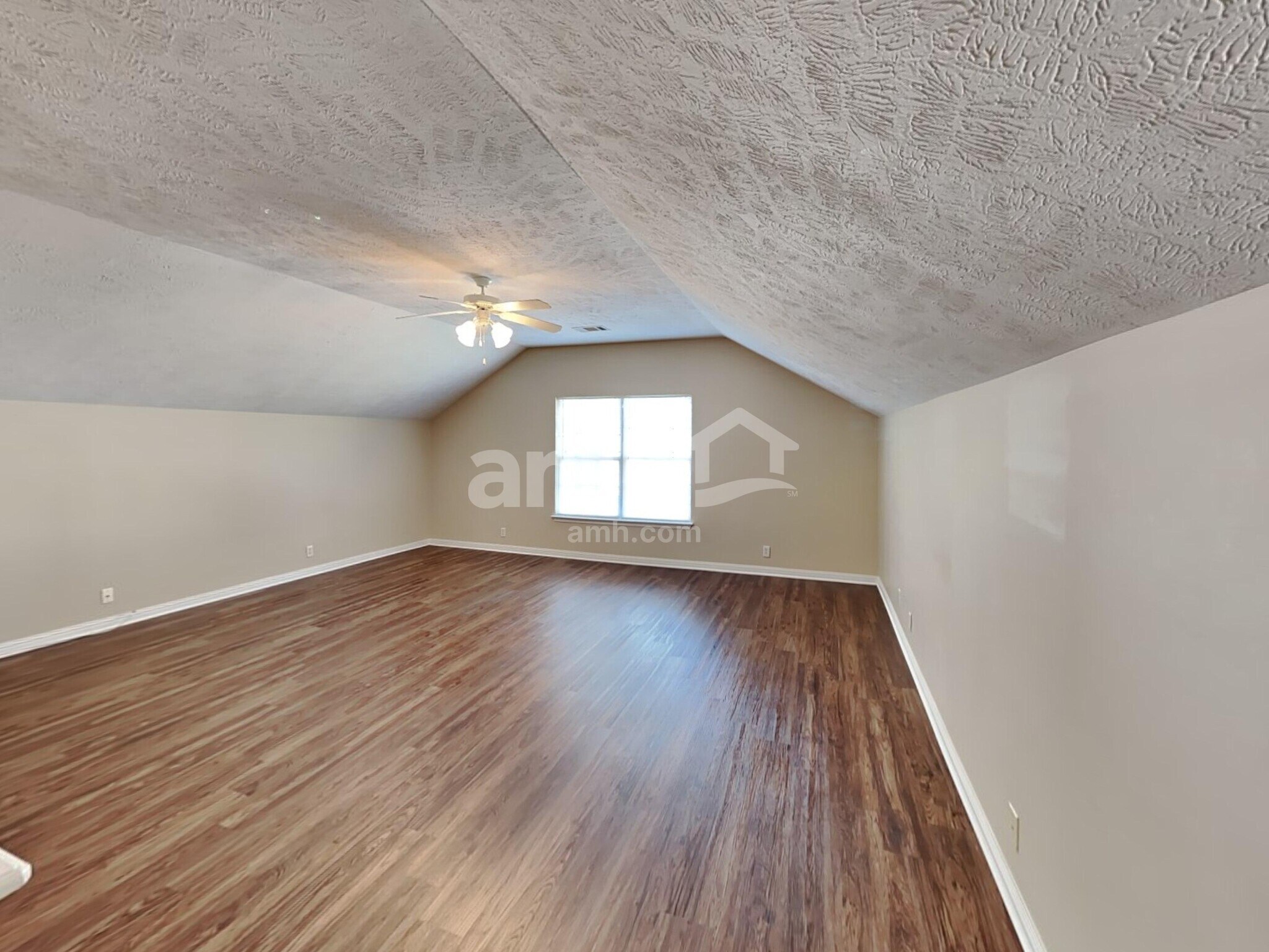 Building Photo - 805 McCumber Dr
