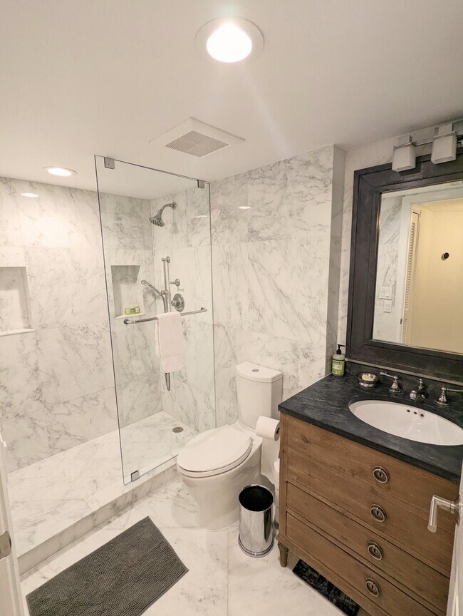 Primary Photo - 1801 N Flagler Dr