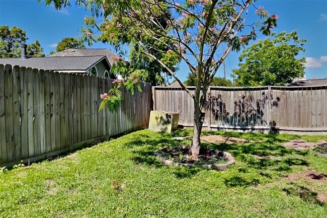 Building Photo - 9123 Reagan Meadow Ct