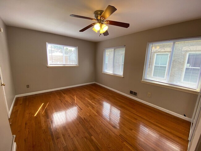 Building Photo - Neil Ave 1462-1464 HHR