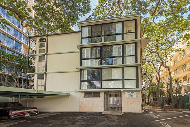 Building Photo - Tropic Seas #708- Elegant Gold Coast livin...