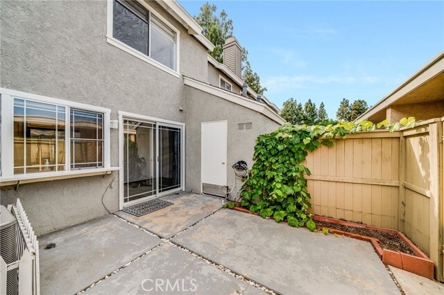 Building Photo - 16 Fox Hollow