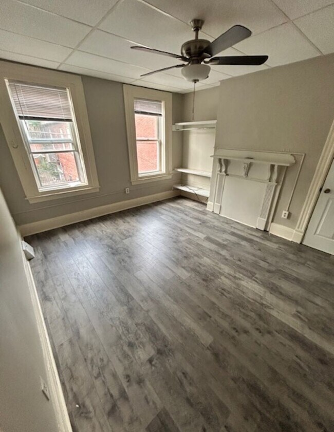 Building Photo - Pittsburgh - 3 Bed 2 Bath - Just Renovated