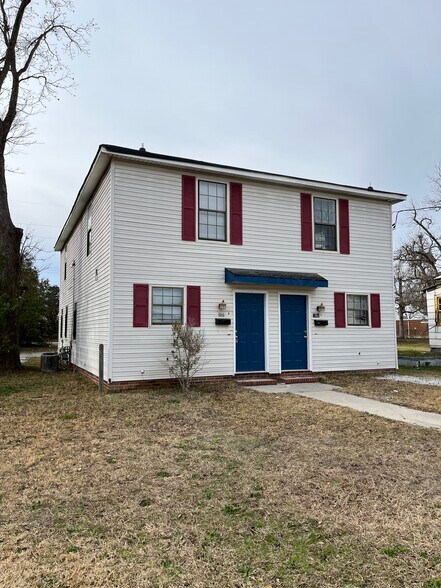 Building Photo - 1111 Emmett St