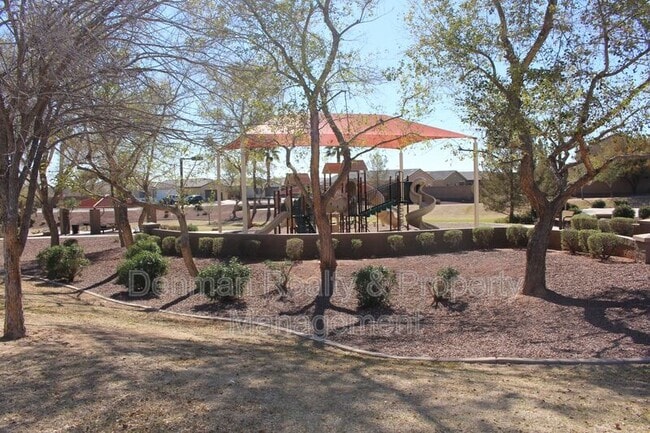 Building Photo - 288 W Tropical Dr