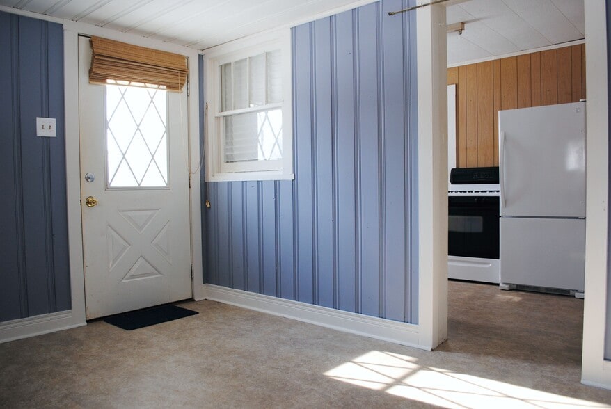 Bonus Room - 1214 N 7th St
