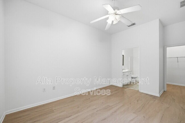 Building Photo - 6081 Maggies Cir