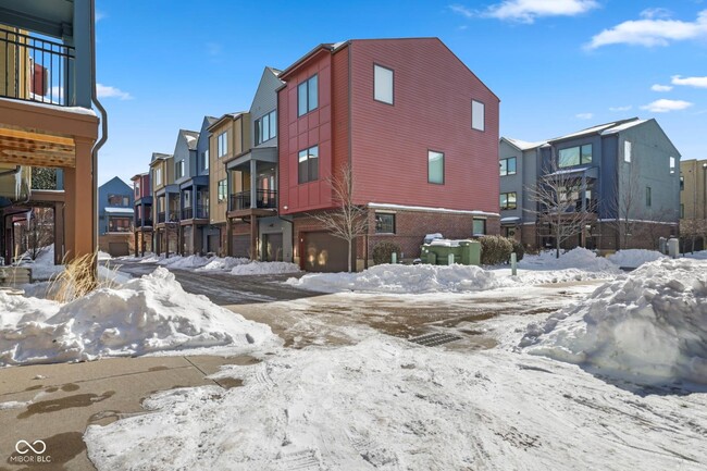 Building Photo - 612 Pomeroy St