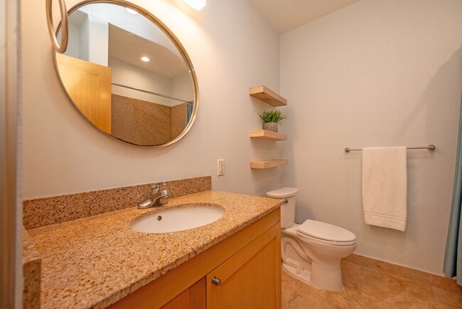 Building Photo - 9420 Seawall Blvd