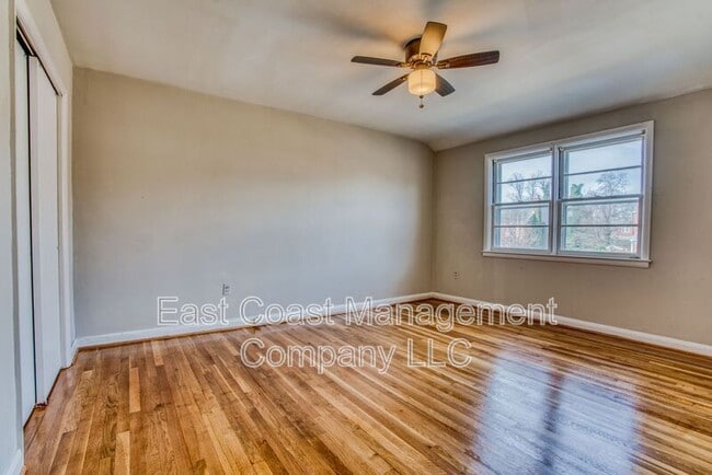 Building Photo - 6149 Dunroming Rd