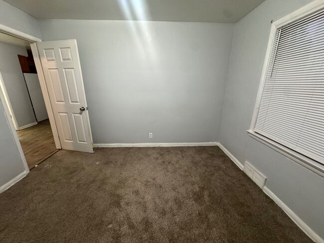 Building Photo - This Charming 3BR Single Family Home!