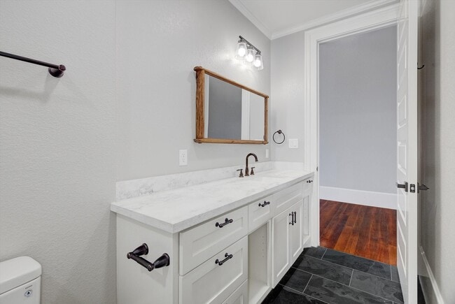 Building Photo - 2206 The Strand