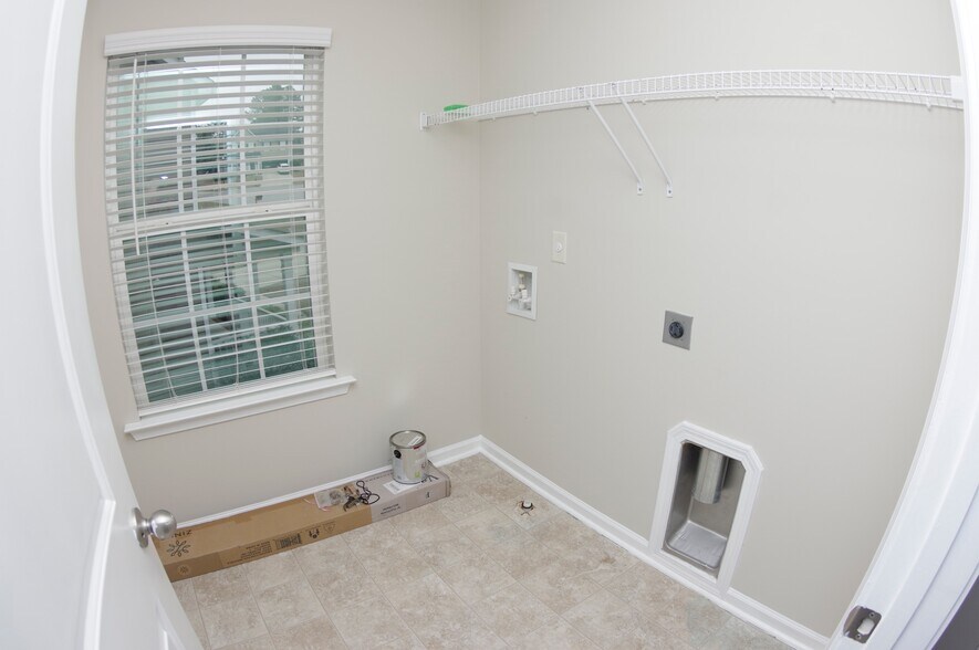 Building Photo - 129 Vermillion Dr