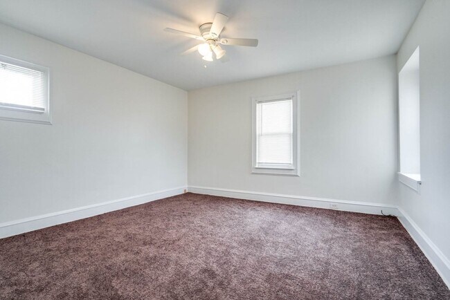 Building Photo - Charming University Heights Single Family ...