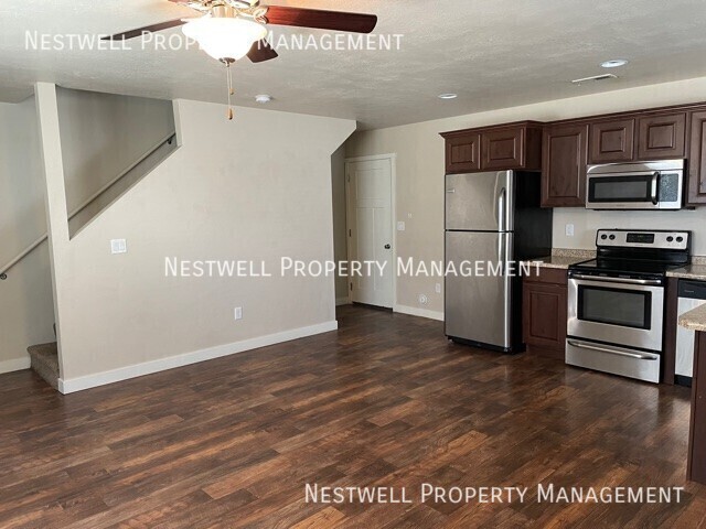 Building Photo - 284 N 725 E
