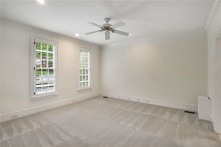 Building Photo - 448 Ivy Park Ln NE