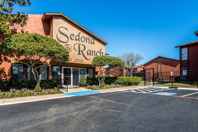 Welcome to Sedona Ranch Apartments - Sedona Ranch