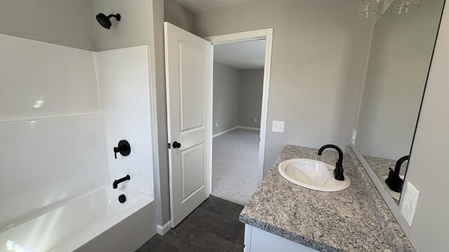 Building Photo - Brand New Townhomes | 3 Bed / 2.5 Bath | Available Now | $3,000/mo