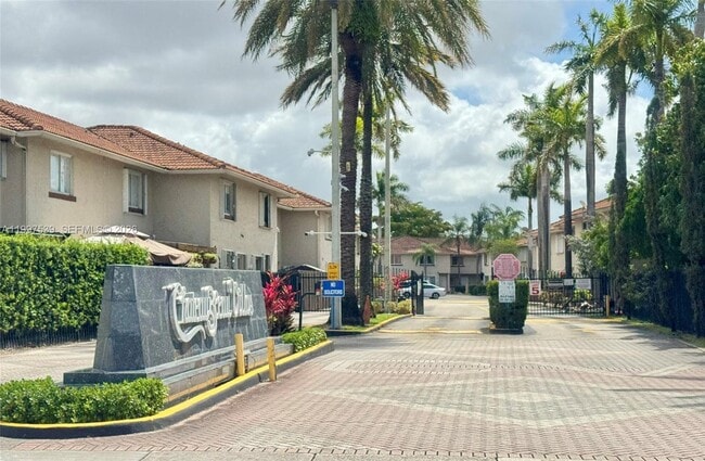 Building Photo - 511 NW 82nd Ave