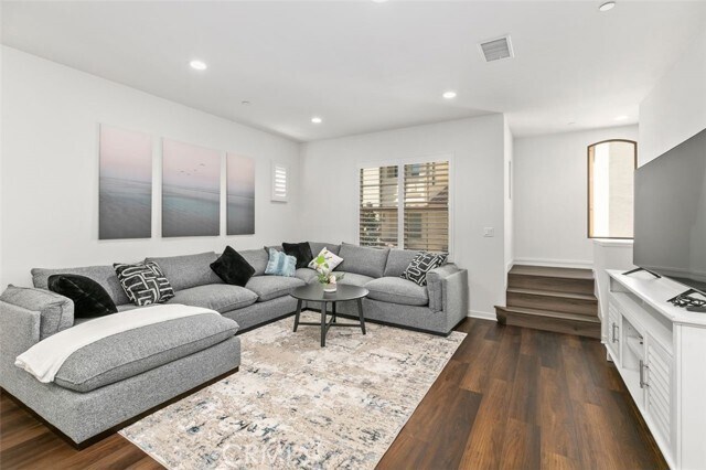 Building Photo - 148 Tubeflower