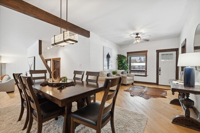 Building Photo - Beautiful Air Home Whitefish