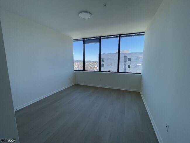 Building Photo - 258 S Harrison St