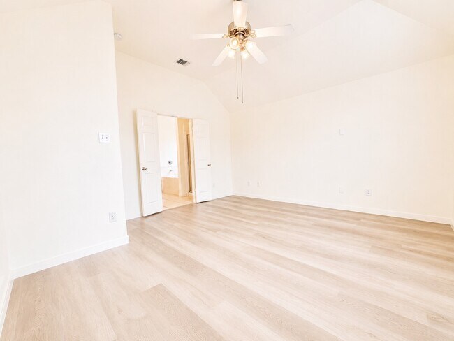 Building Photo - 7219 Brookville Ln