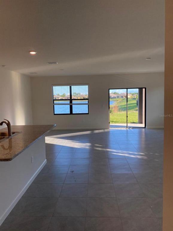 Building Photo - 822 Remington Green Dr SE