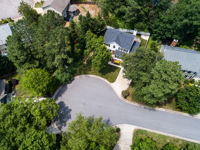 Building Photo - 206 Maumee Ct