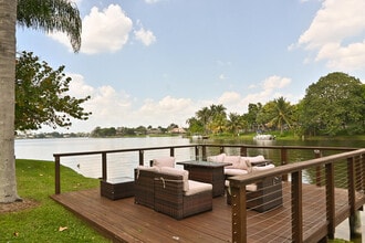 Building Photo - 12828 Meadowbreeze Dr