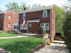 Building Photo - 25 N Garfield St