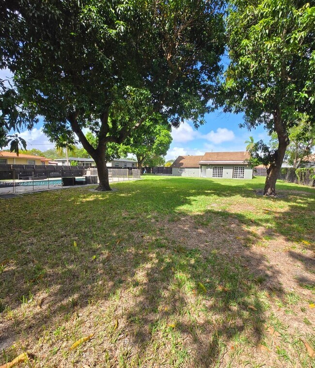 Building Photo - 2420 Jackson St