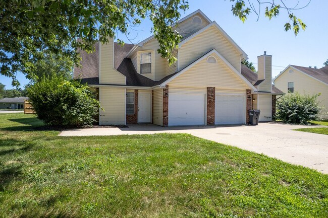 Building Photo - 4302-4304 Cheryl Ct.