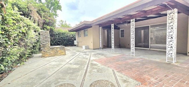 Building Photo - 1890 S Los Robles Ave
