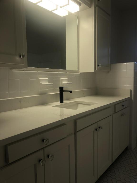 Building Photo - 154 S Carrollton Ave