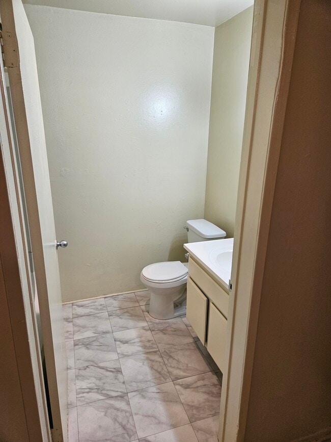 Building Photo - 2810 Reservoir St