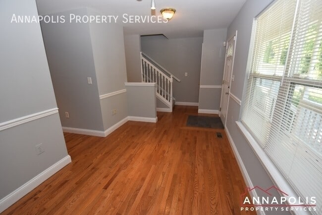 Building Photo - 1605 Rockhold Rd