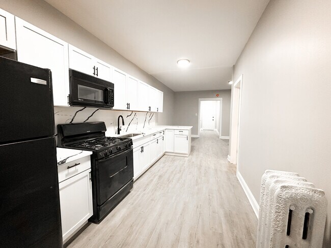 Building Photo - 4134 N Keystone Ave