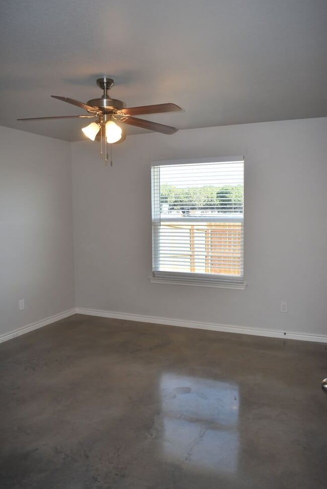 Building Photo - 1813 Ute Trail