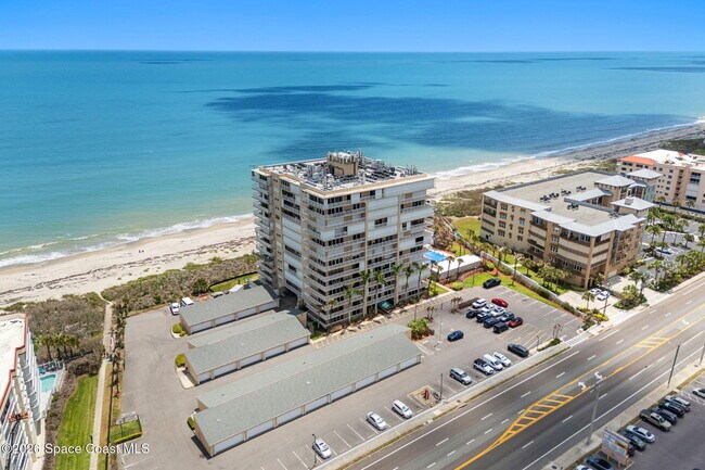 Building Photo - 877 N Hwy A1A