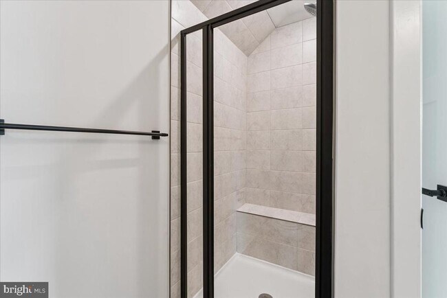 Building Photo - 14032 Sunrise Valley Dr