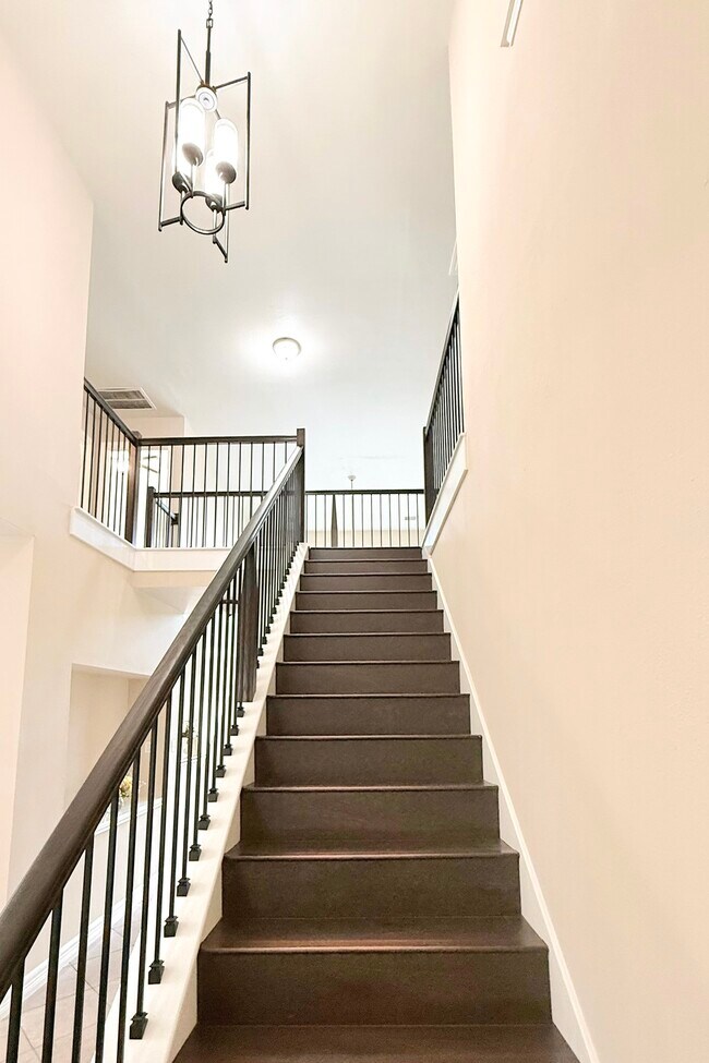 Building Photo - 20810 Balmoral Glen Ln