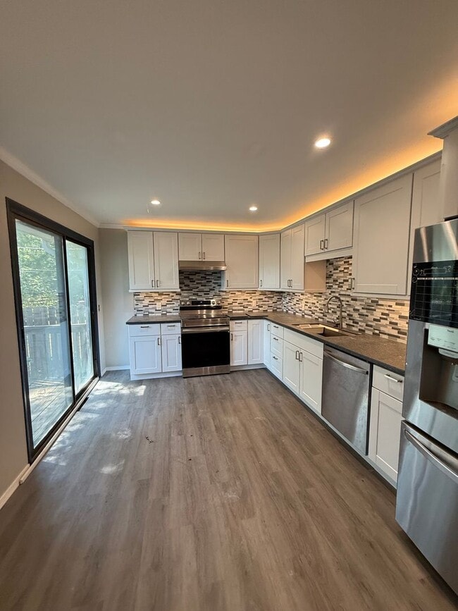 Building Photo - Charming Updated Home with Modern Kitchen ...