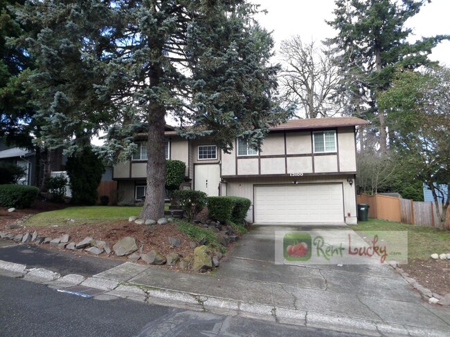 Primary Photo - Stunning and LARGE Remodeled 3-Bedroom Hom...